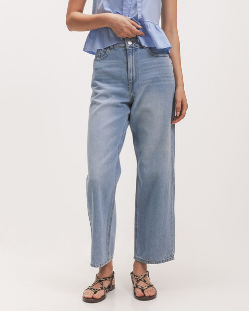Straight Jeans
